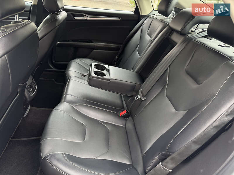 Седан Ford Fusion 2019 в Киеве фото 6 Седан Ford Fusion 2019 в Киеве