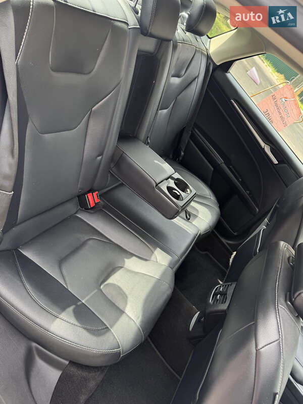 Седан Ford Fusion 2019 в Киеве фото 27 Седан Ford Fusion 2019 в Киеве
