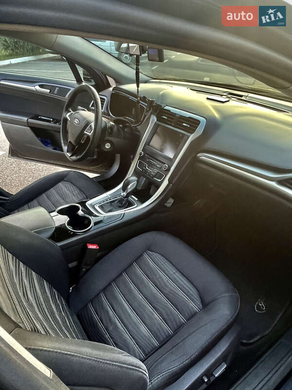 Седан Ford Fusion 2016 в Киеве