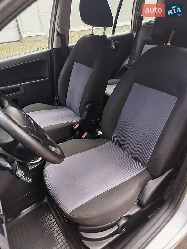 Хэтчбек Ford Fusion 2011 в Днепре