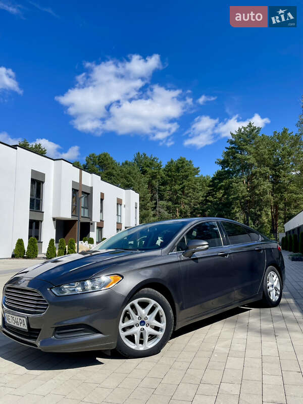 Седан Ford Fusion 2015 в Киеве фото 3 Седан Ford Fusion 2015 в Киеве