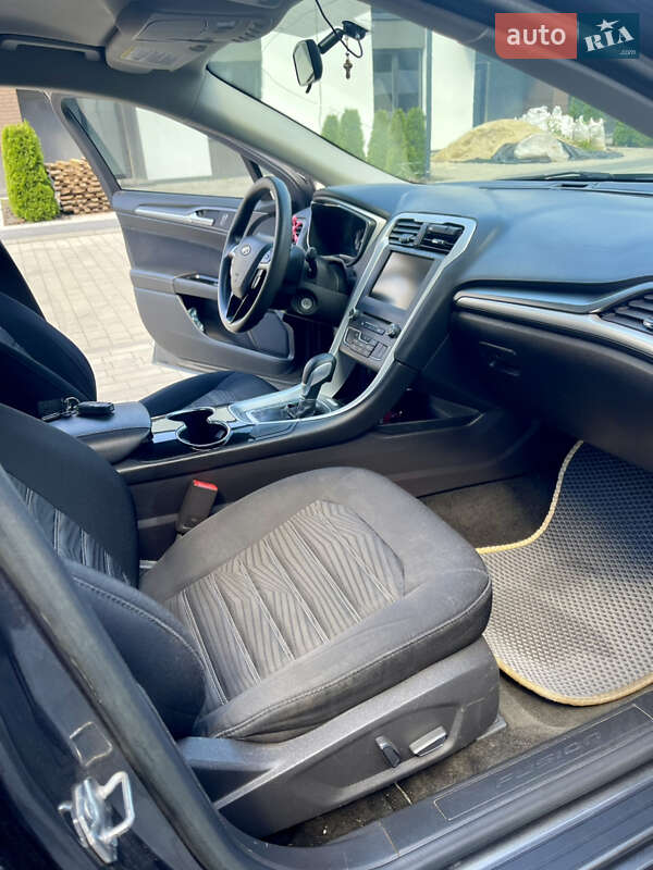 Седан Ford Fusion 2015 в Киеве фото 28 Седан Ford Fusion 2015 в Киеве