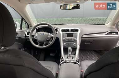 Седан Ford Fusion 2014 в 