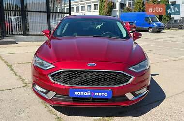 Седан Ford Fusion 2016 в 