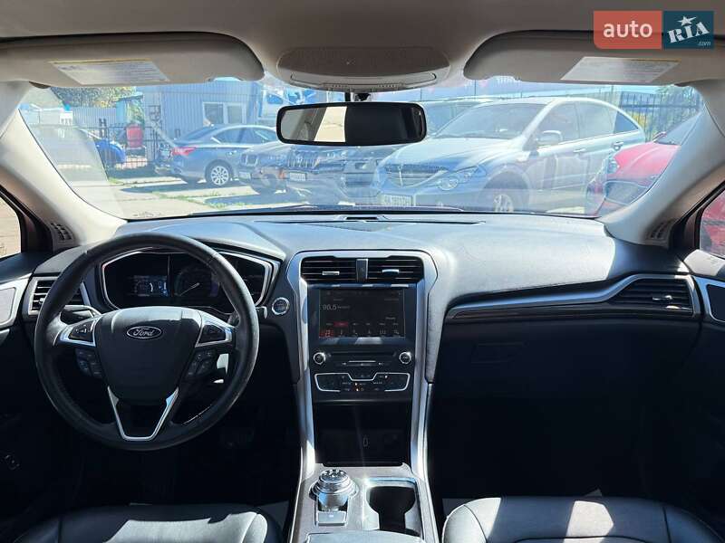 Седан Ford Fusion 2016 в Киеве фото 12 Седан Ford Fusion 2016 в Киеве