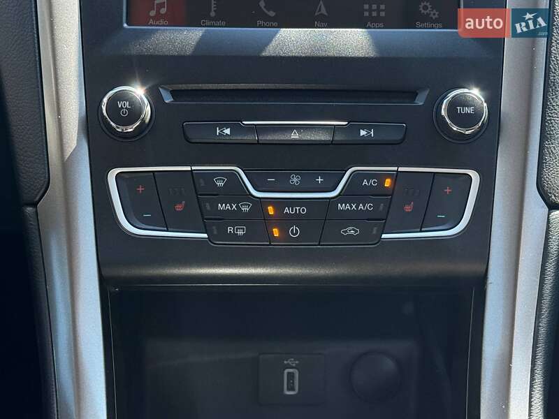 Седан Ford Fusion 2016 в Киеве фото 15 Седан Ford Fusion 2016 в Киеве