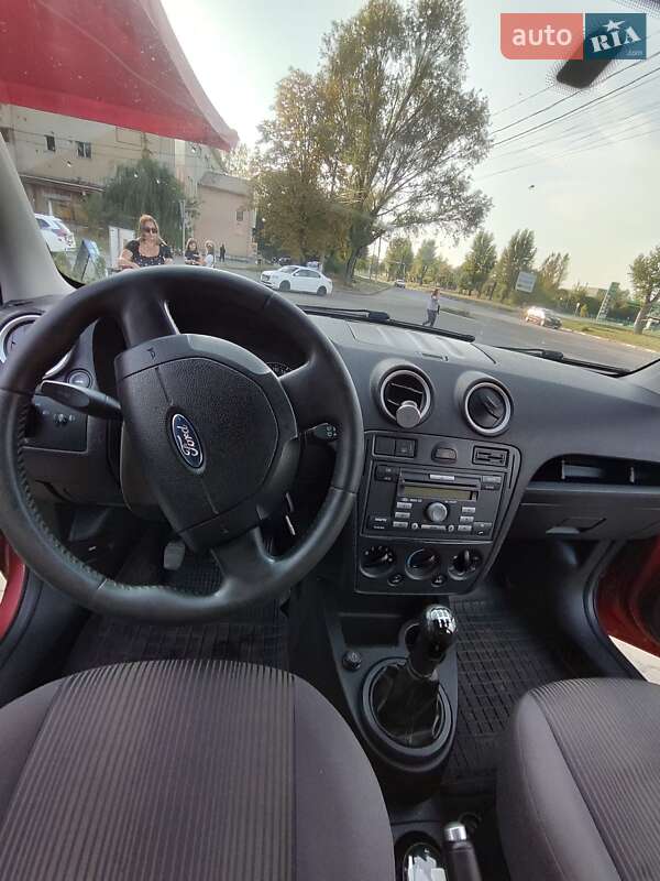 Хэтчбек Ford Fusion 2007 в Калуше