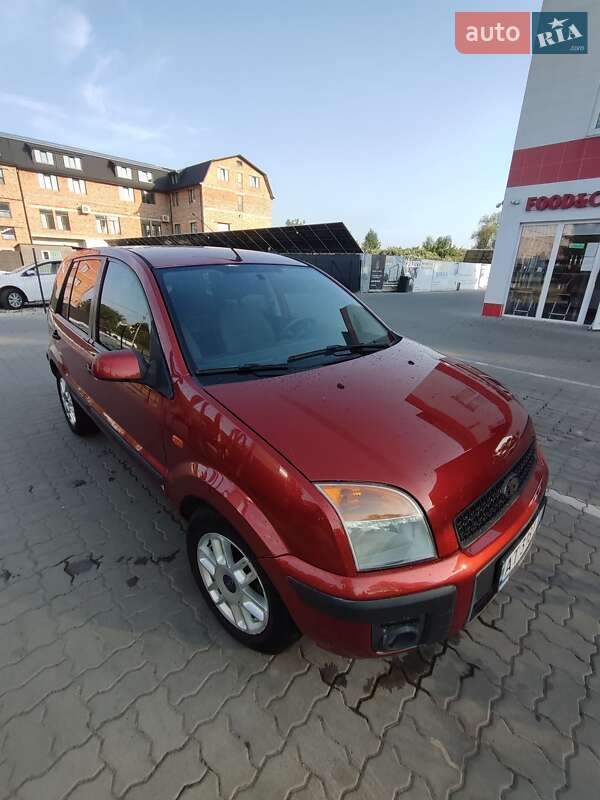 Хэтчбек Ford Fusion 2007 в Калуше