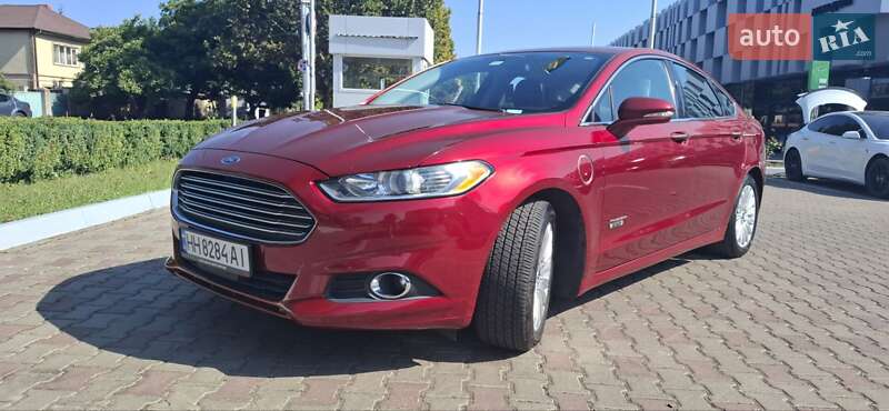 Седан Ford Fusion 2015 в Одесі