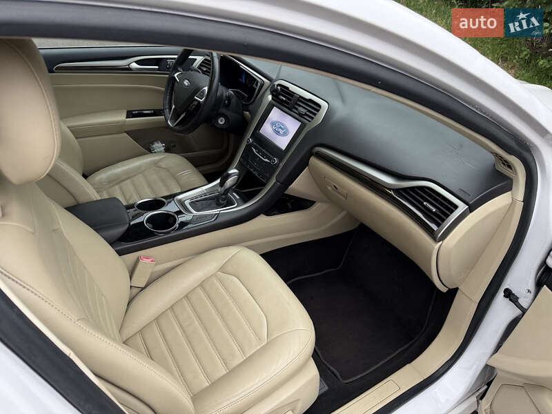 Седан Ford Fusion 2012 в Києві