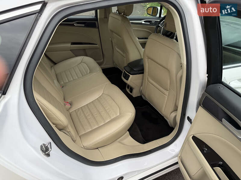 Седан Ford Fusion 2012 в Києві