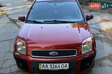 Хетчбек Ford Fusion 2006 в 