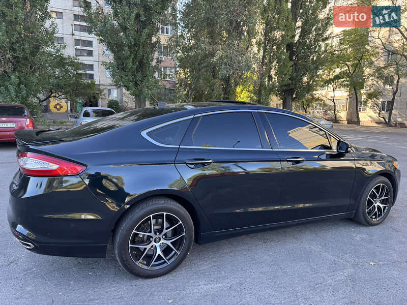 Седан Ford Fusion 2013 в Каменском