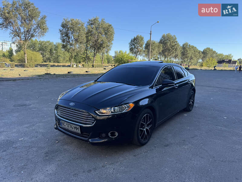 Седан Ford Fusion 2013 в Каменском