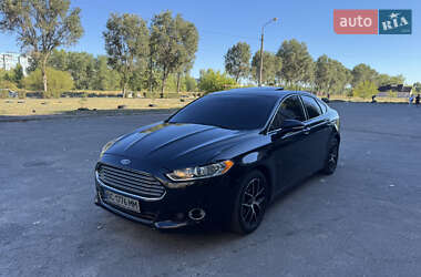 Седан Ford Fusion 2013 в 