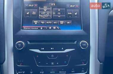 Седан Ford Fusion 2013 в 