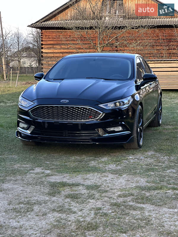 Седан Ford Fusion 2016 в Ивано-Франковске