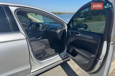 Седан Ford Fusion 2017 в Вишневому