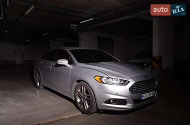 Седан Ford Fusion 2012 в 