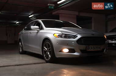 Седан Ford Fusion 2012 в 