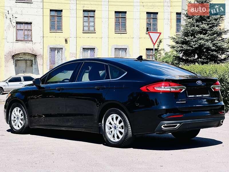 Седан Ford Fusion 2020 в Дніпрі