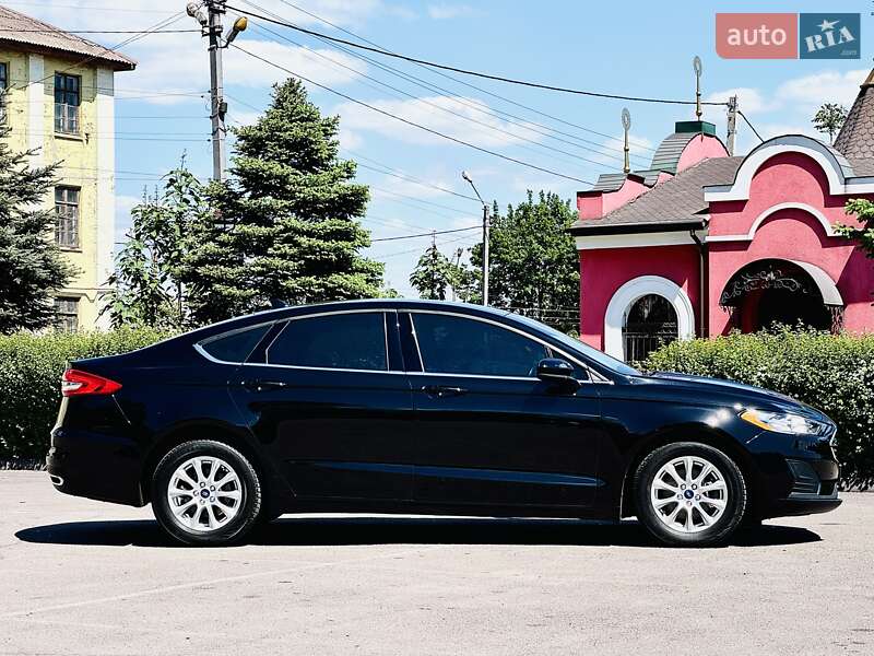 Седан Ford Fusion 2020 в Дніпрі