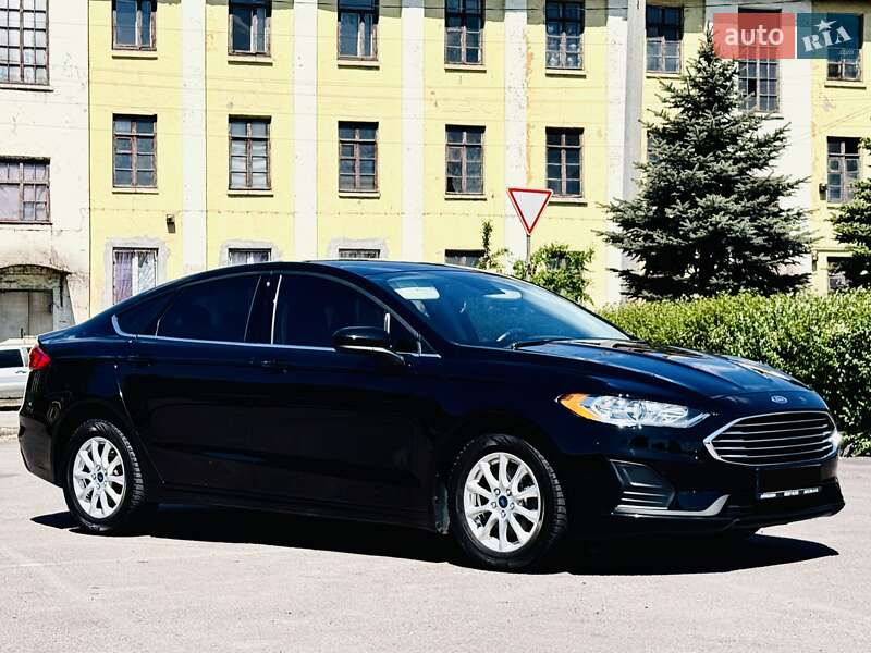 Седан Ford Fusion 2020 в Дніпрі