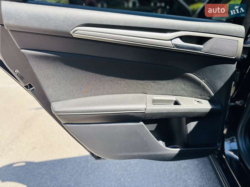 Седан Ford Fusion 2020 в Дніпрі