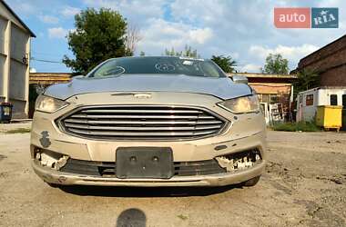 Седан Ford Fusion 2016 в 
