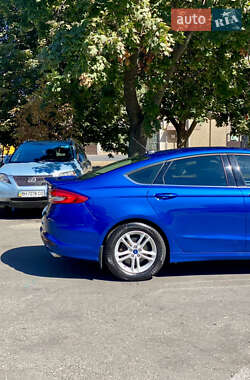 Седан Ford Fusion 2018 в 