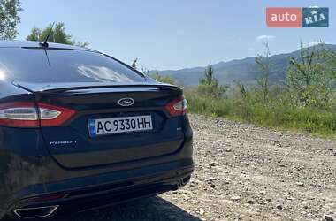 Седан Ford Fusion 2015 в 