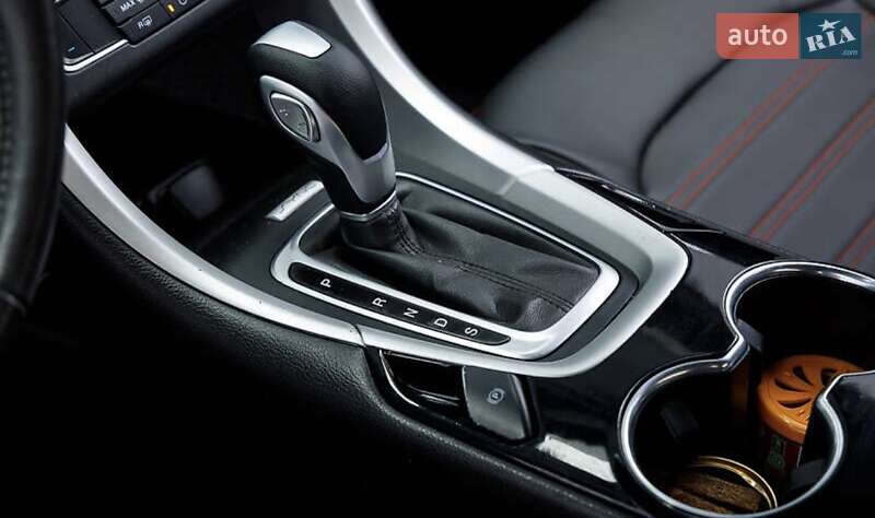 Седан Ford Fusion 2015 в Луцке