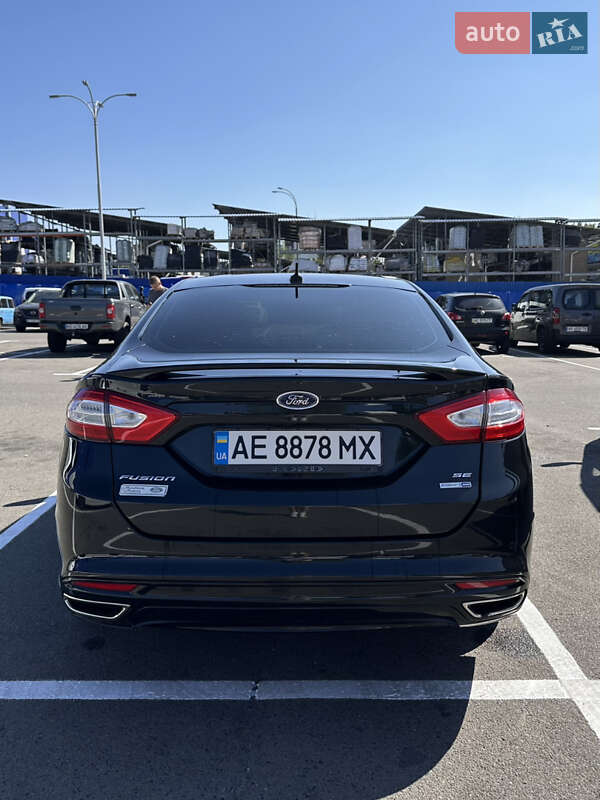 Седан Ford Fusion 2015 в Дніпрі