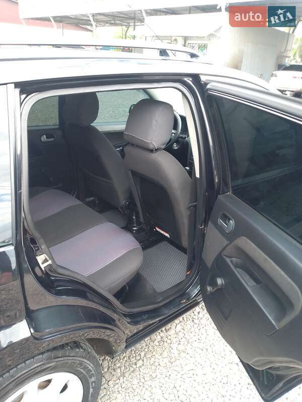 Хетчбек Ford Fusion 2006 в Первомайську фото 10 Хетчбек Ford Fusion 2006 в Первомайську