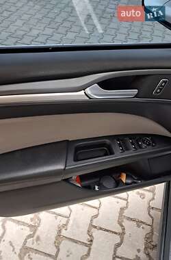 Седан Ford Fusion 2014 в 