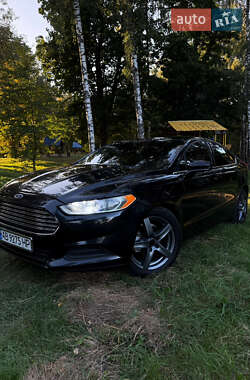 Седан Ford Fusion 2013 в 