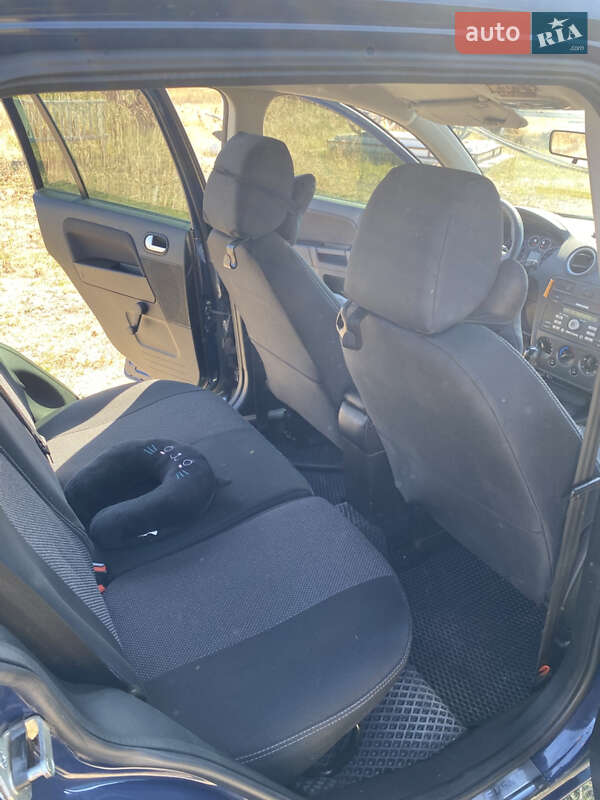 Хетчбек Ford Fusion 2011 в Арцизові