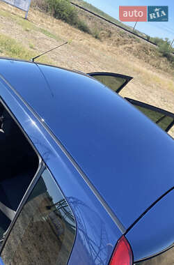 Хэтчбек Ford Fusion 2011 в 