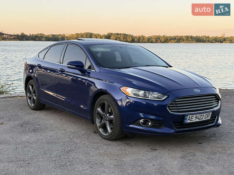 Седан Ford Fusion 2014 в 