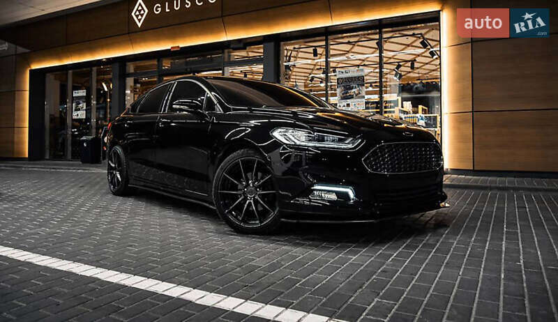 Седан Ford Fusion 2015 в Ніжині