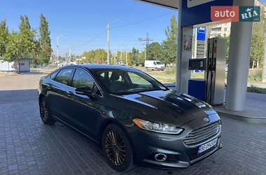 Седан Ford Fusion 2015 в 