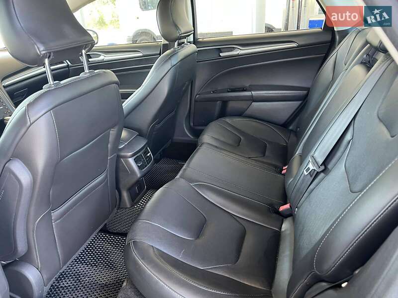 Седан Ford Fusion 2015 в Николаеве