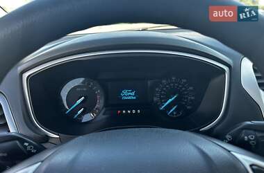 Седан Ford Fusion 2014 в 