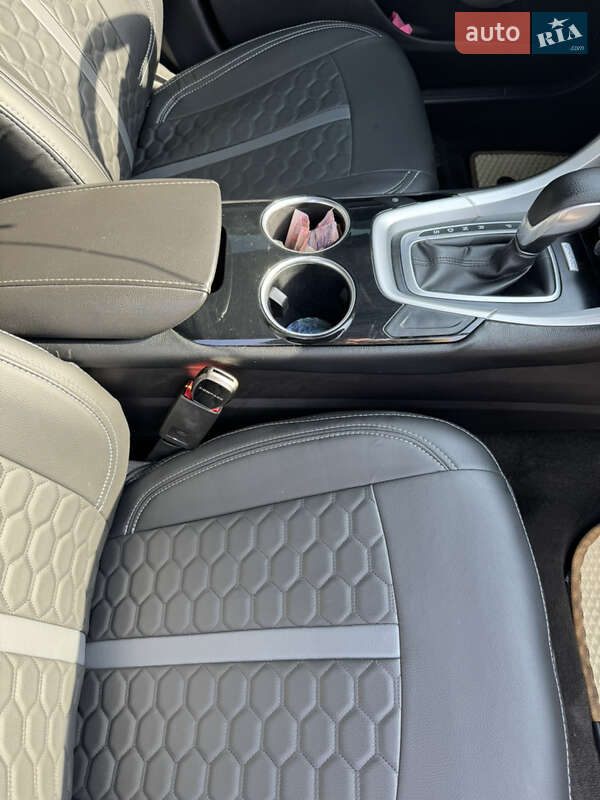 Седан Ford Fusion 2015 в Рудки