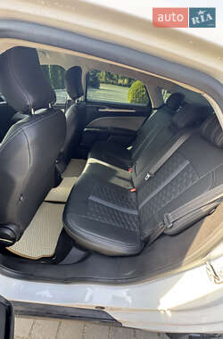 Седан Ford Fusion 2015 в 