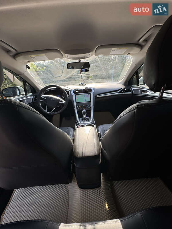 Седан Ford Fusion 2015 в Рудки