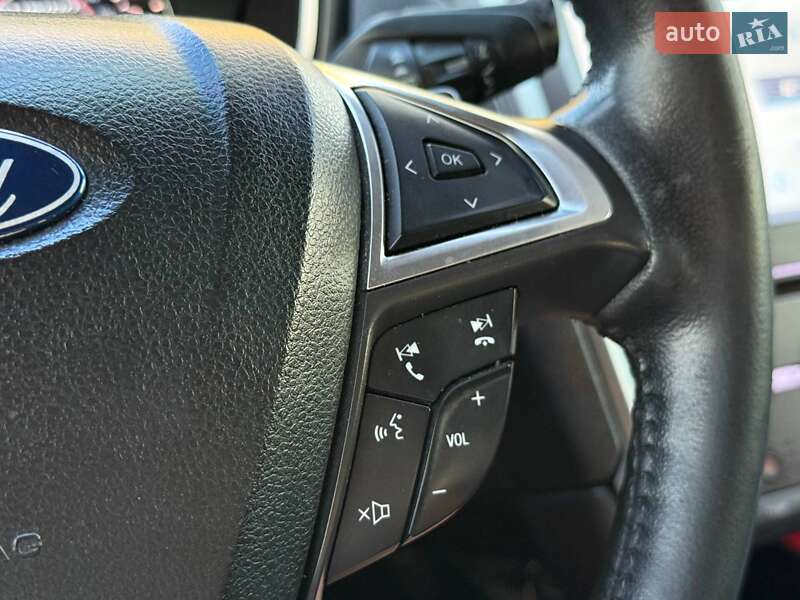 Седан Ford Fusion 2016 в Кривому Розі