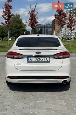 Седан Ford Fusion 2018 в 