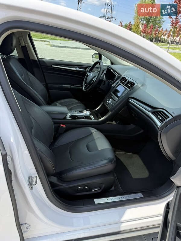Седан Ford Fusion 2018 в Ирпене