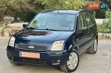 Хэтчбек Ford Fusion 2005 в 